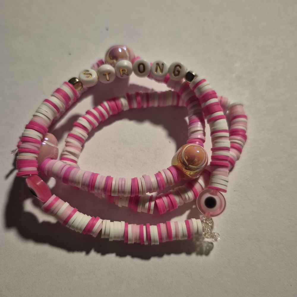Bracelets, Pink